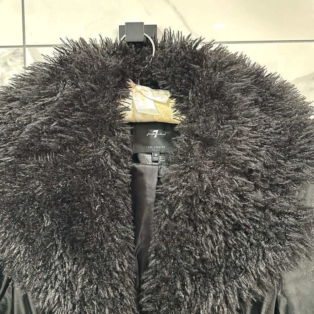 7 FOR ALL MANKIND vegan leather Patent Faux Fur Trimmed Trench Coat size M - Picture 3 of 11